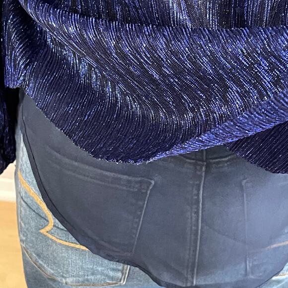 Moulinette Soeurs Anthropologie • Ruffled Metallic Top - Picture 5 of 7